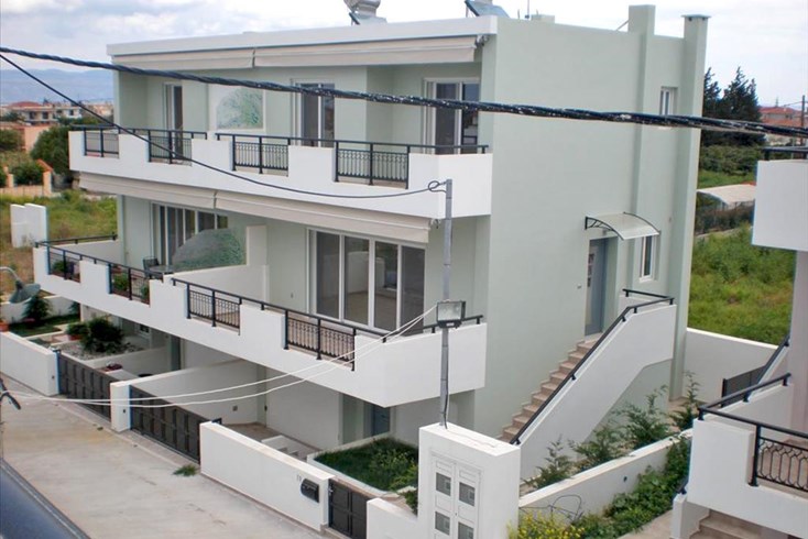 Realty photo 1