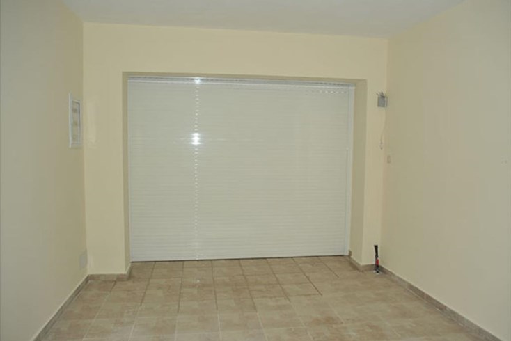 Realty photo 2