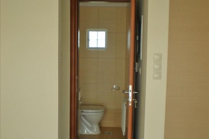 Realty photo 3