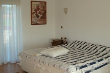 Property 843 photo 12