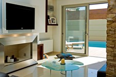 Property 8620 photo 3