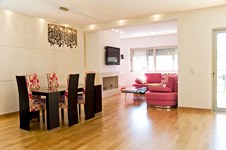 Property 8620 photo 2