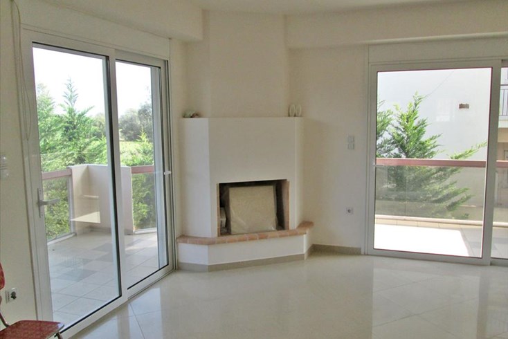 Realty photo 3