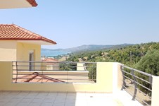 Property 876 photo 3