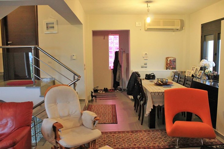 Realty photo 3