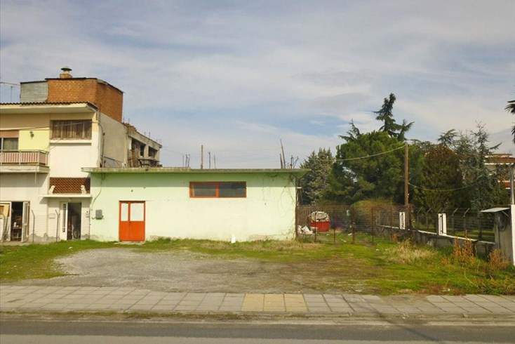 Realty photo 2