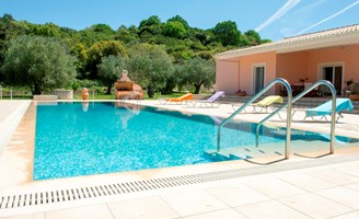 Villa 188 m² in Corfu
