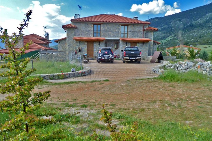 Realty photo 2