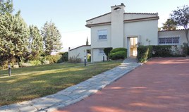 Detached house 300 m² in the suburbs of Thessaloniki