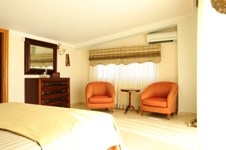 Property 9275 photo 17