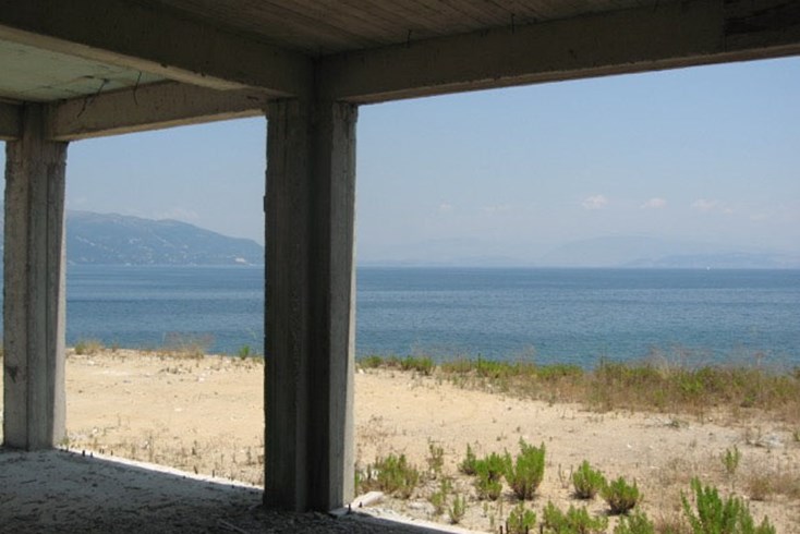 Realty photo 2