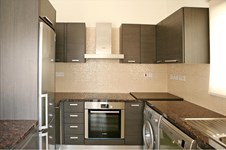 Property 9290 photo 6