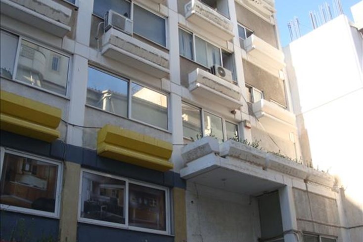 Realty photo 1