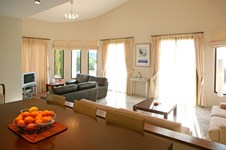 Property 9360 photo 5