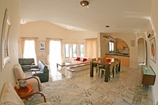 Property 9360 photo 6