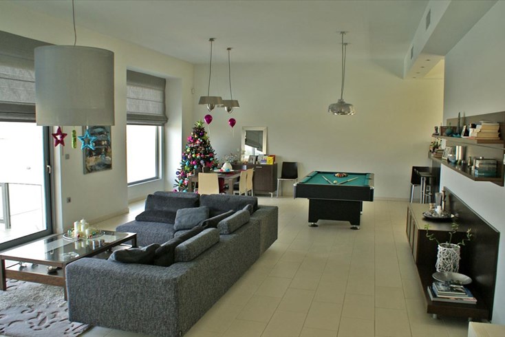 Realty photo 3