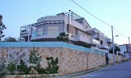 بيت صغير 320 m² في أثينا