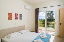 Property 9822 photo 8