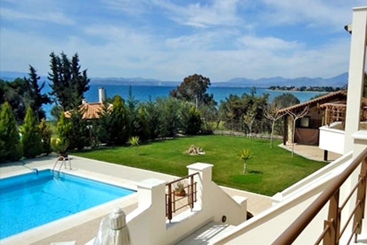 Realty photo 3