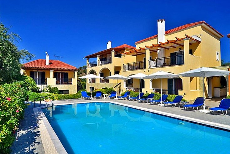 Realty photo 2