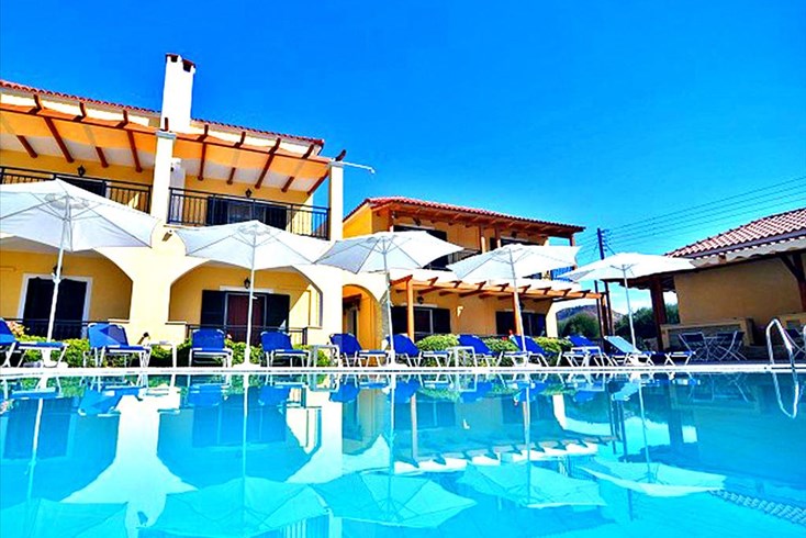 Realty photo 1